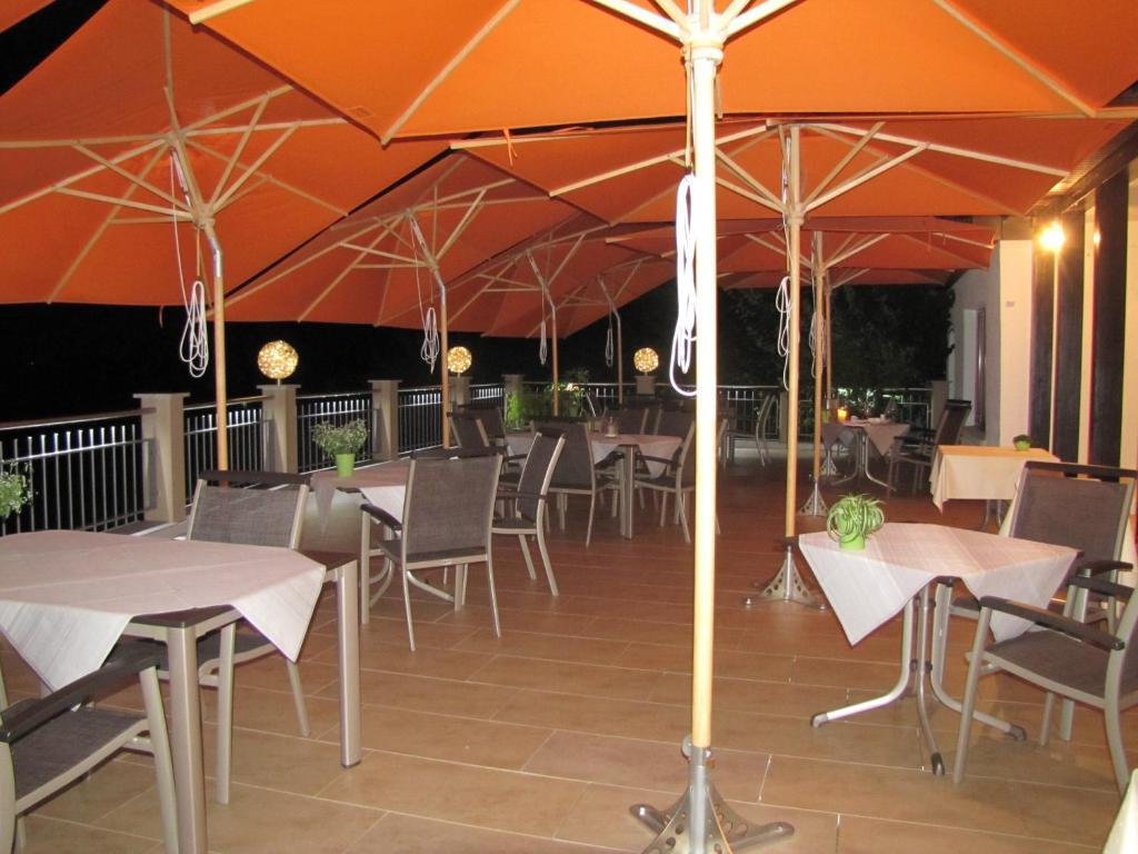 Hotel Haus Am Berg Oberkirch  Exterior foto